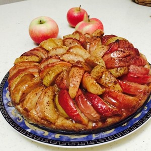 Яблочный открытый пирог