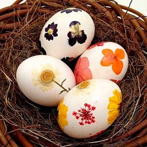 5 idei deosebite pentru încondeierea ouălor de Paști
